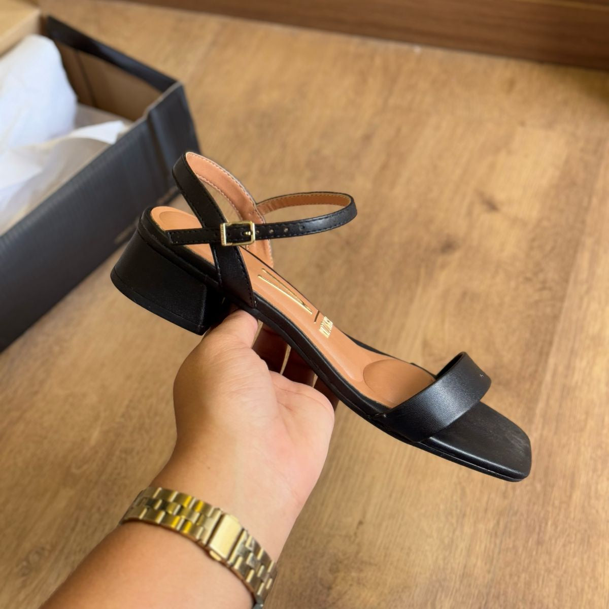 Papete Vizzano R$99,99