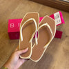 Chinelo de Dedo Arezzo Square Recouro Brizza Z190270001