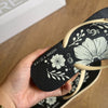 Chinelo de Dedo Arezzo Floral Z190260130