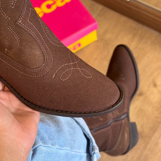 Bota Moleca Cano Curto Country 5353.201