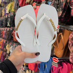 Havaianas Slim Square + Placa Logo Dourado + Pin Pet