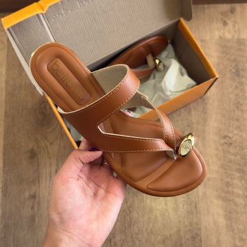 Sandália Beira Rio Rasteirinha Detalhe Dourado 8263.986