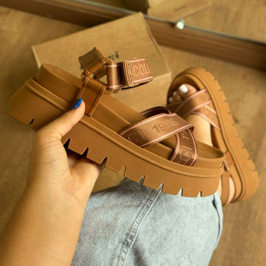 Sandália Colcci Flatform Marca Logo 801.01.03318