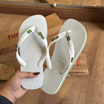 Havaianas Brasil + Pin Cachorro Caramelo + Pin Brasil Logo