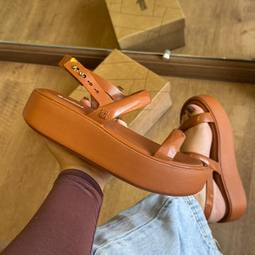 Melissa Wave Platform 38076