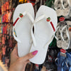 Havaianas Slim Square + Pin Frutas + Placa Logo