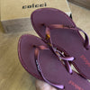 Chinelo Colcci + Pin Coração + Pin Tartaruga