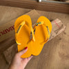 Havaianas Top + Pin Tucano + Pin Brasil + Placa Logo