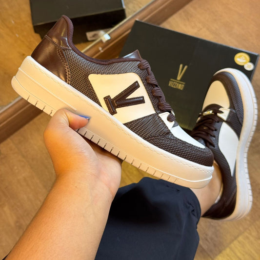 Tênis Vizzano Detalhe Marca Logo 1389.131