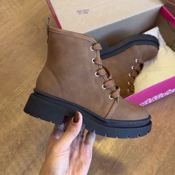 Bota Molekinha Detalhe Em Corrente 2182.120