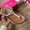 Sandália Rasteira Arezzo Slim Lara Brizza Z191140002